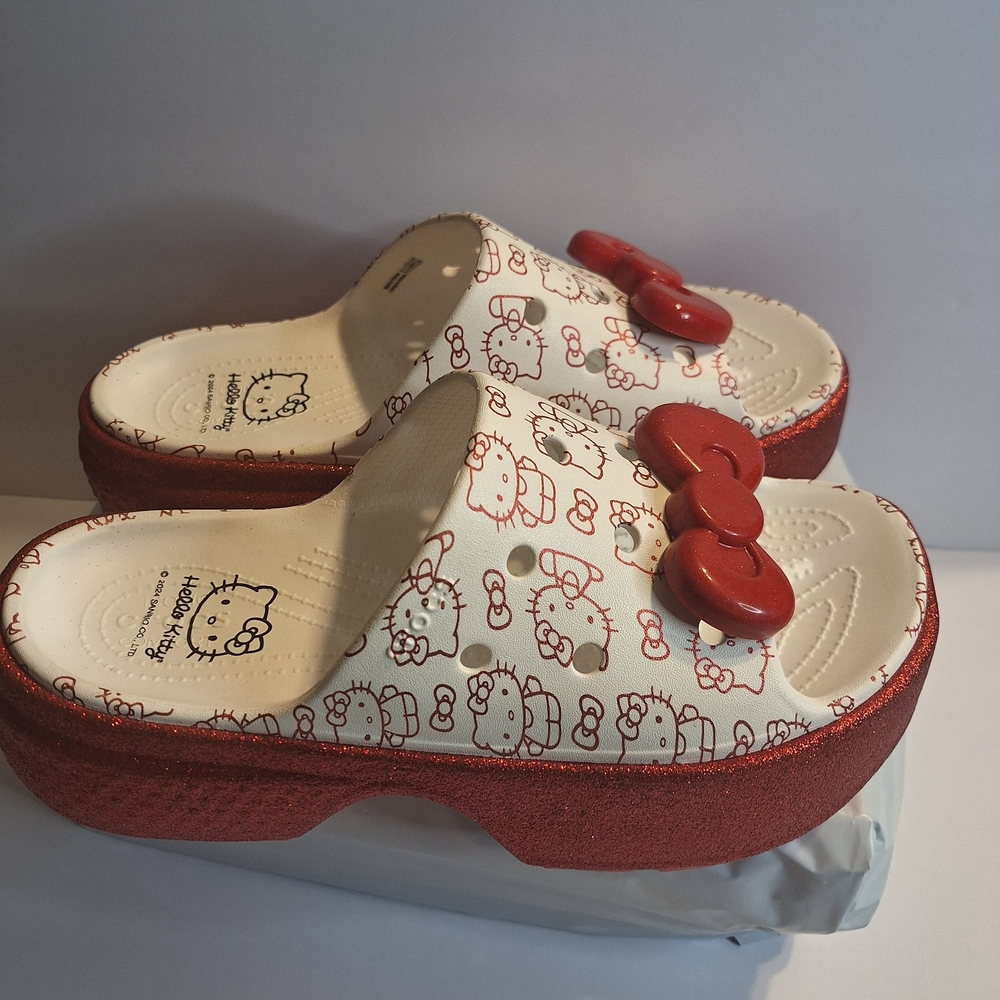 Crocs X Hello Kitty Plataform Women's Shoes . Size 11 New - Picture 2 of 9